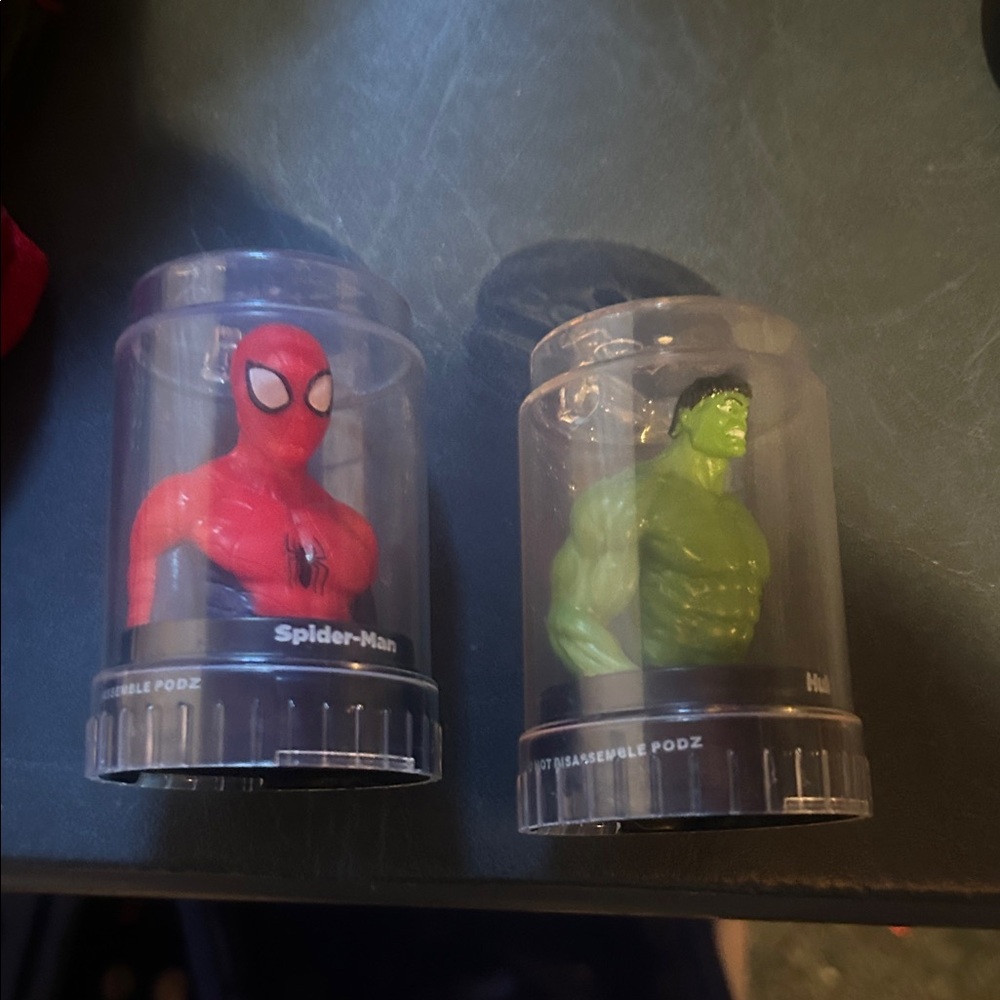 Marvel Spider-Man and Hulk Podz Figures - Red and Green